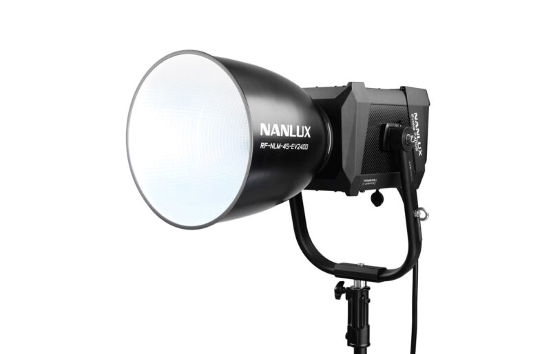 Nanlux Evoke 2400B Fresnel alquiler