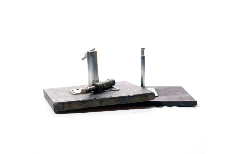 BASE DE PISO PIN REMOVIBLE CON MADERA
